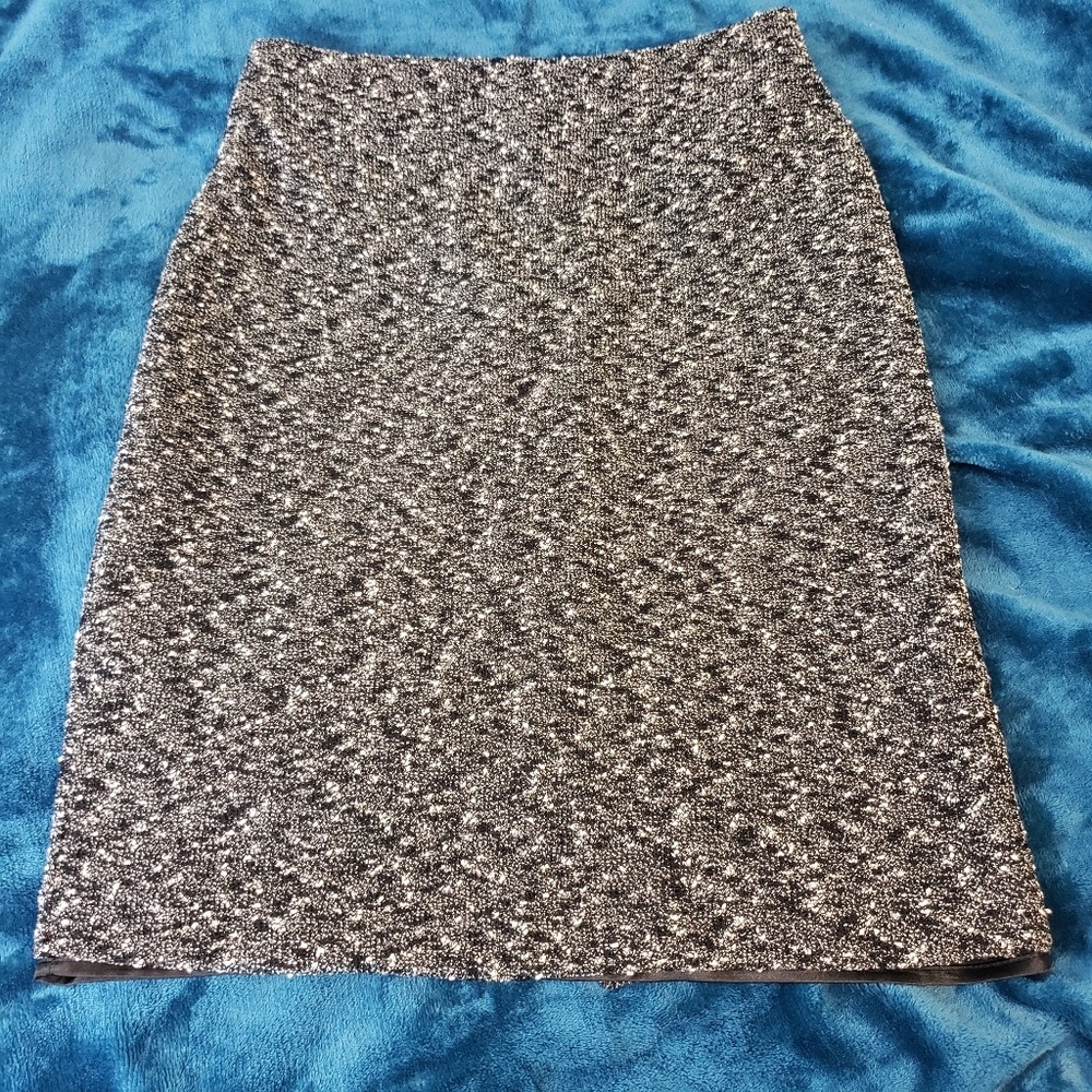 ⭐️3/$15⭐️ Black Size 6 Lined Skirt